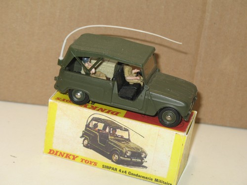 Dinky toys renault - dinky, militaire