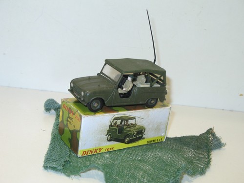 Dinky toys renault - dinky,